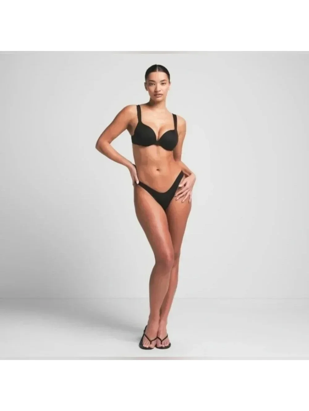 SKIMS NWT Signature Swim ultimate Push-Up Bikini Top - Size 18